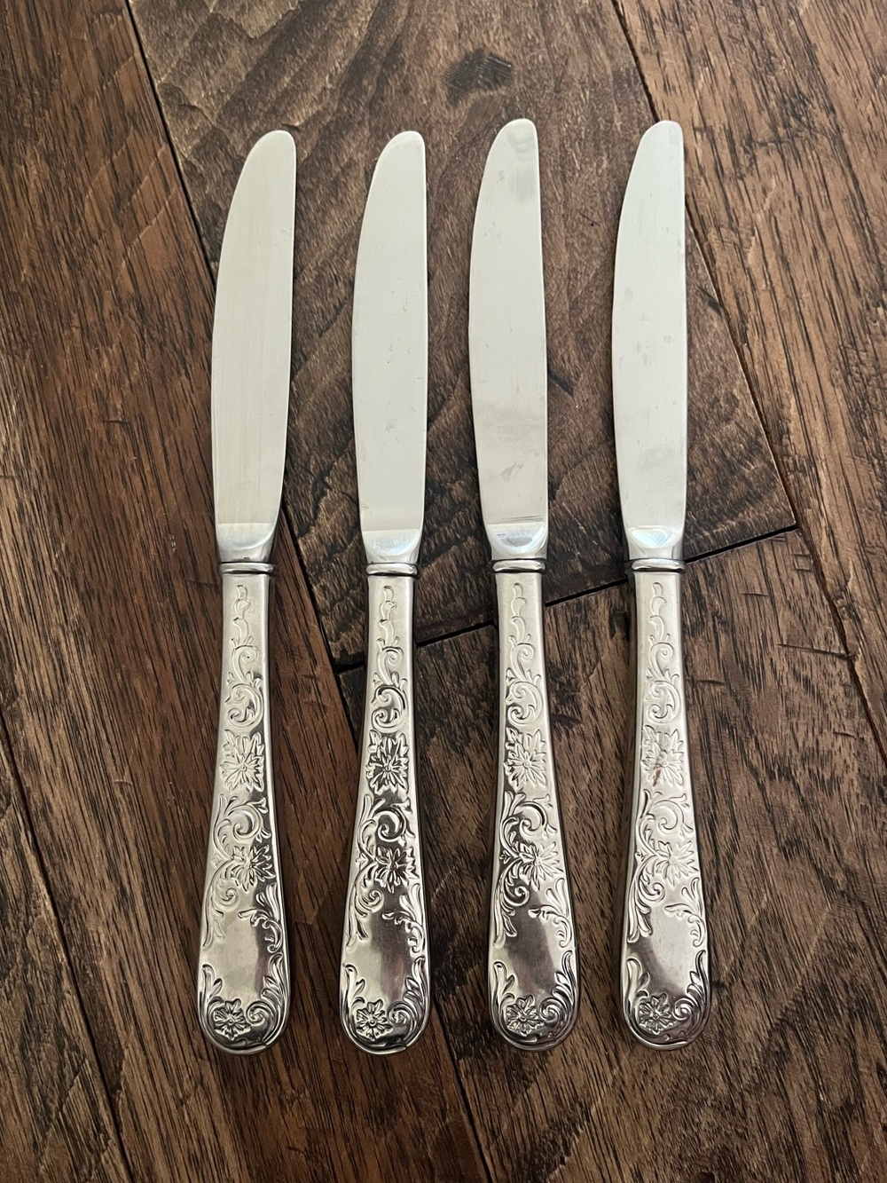 Maryland Engraved Stainless Dinner Knives Hollow (4) by Lenox